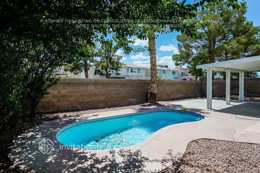 Building Photo - 2865 Palleta Dr