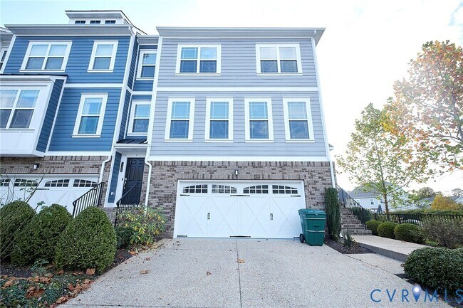 Building Photo - 11458 Hayloft Ln