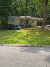 Building Photo - 1279 Alpha Dr