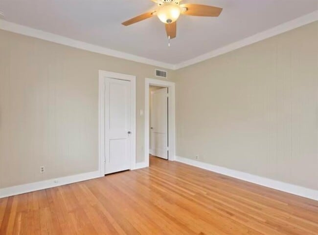 Building Photo - 4018 Garrott St