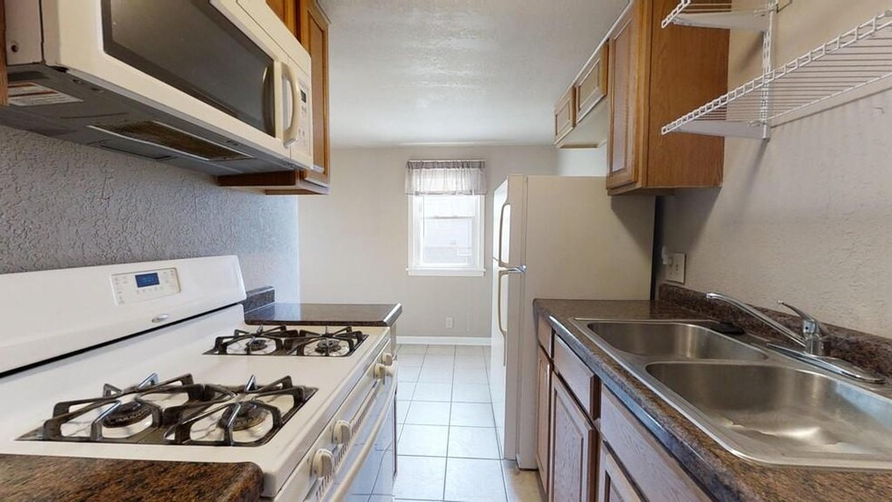 Building Photo - 103 Eads St