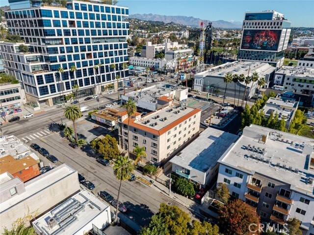 Building Photo - 1466 Tamarind Ave