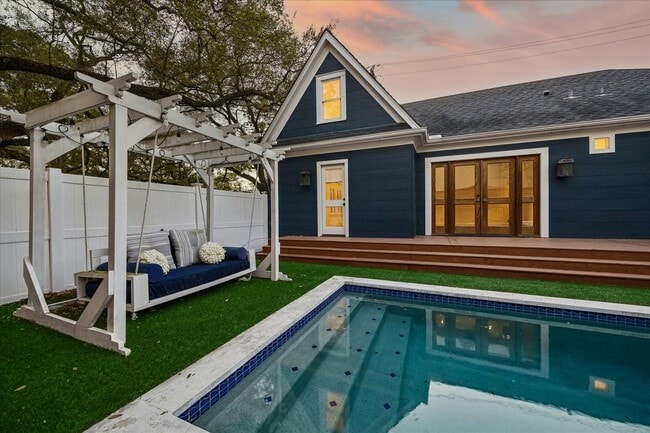 Building Photo - 6036 Feagan St