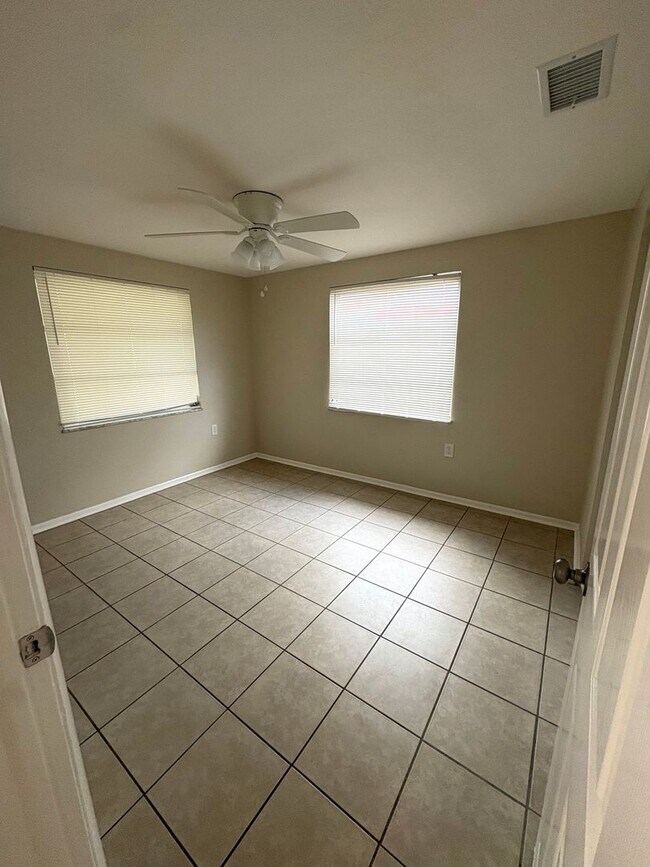 Building Photo - 4606 Eastwood Ln