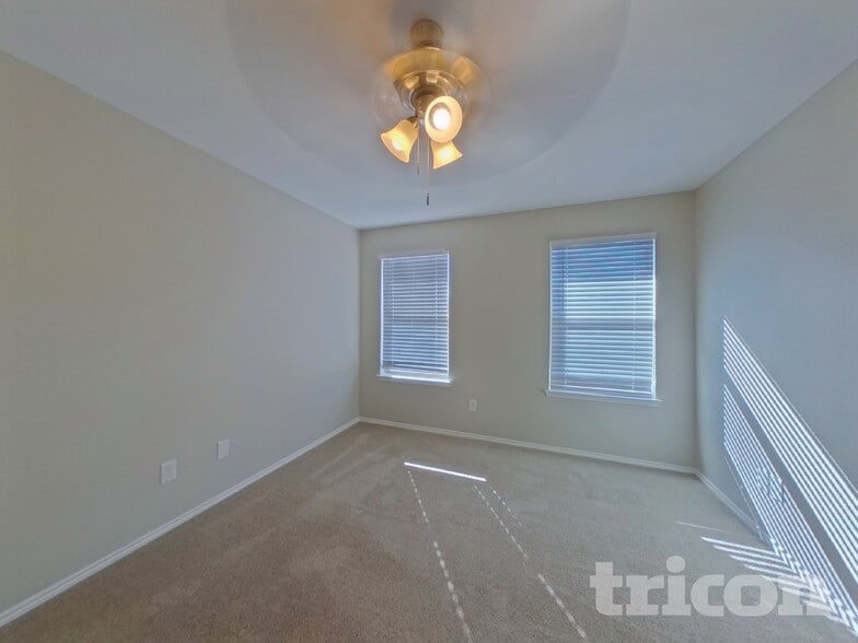 Building Photo - 12417 Worthington Ln