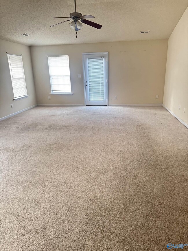 Building Photo - 409 Summer Cove Cir NW