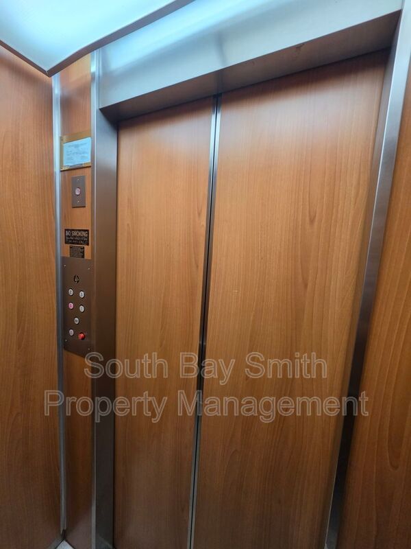 Building Photo - 8710 Delgany Ave