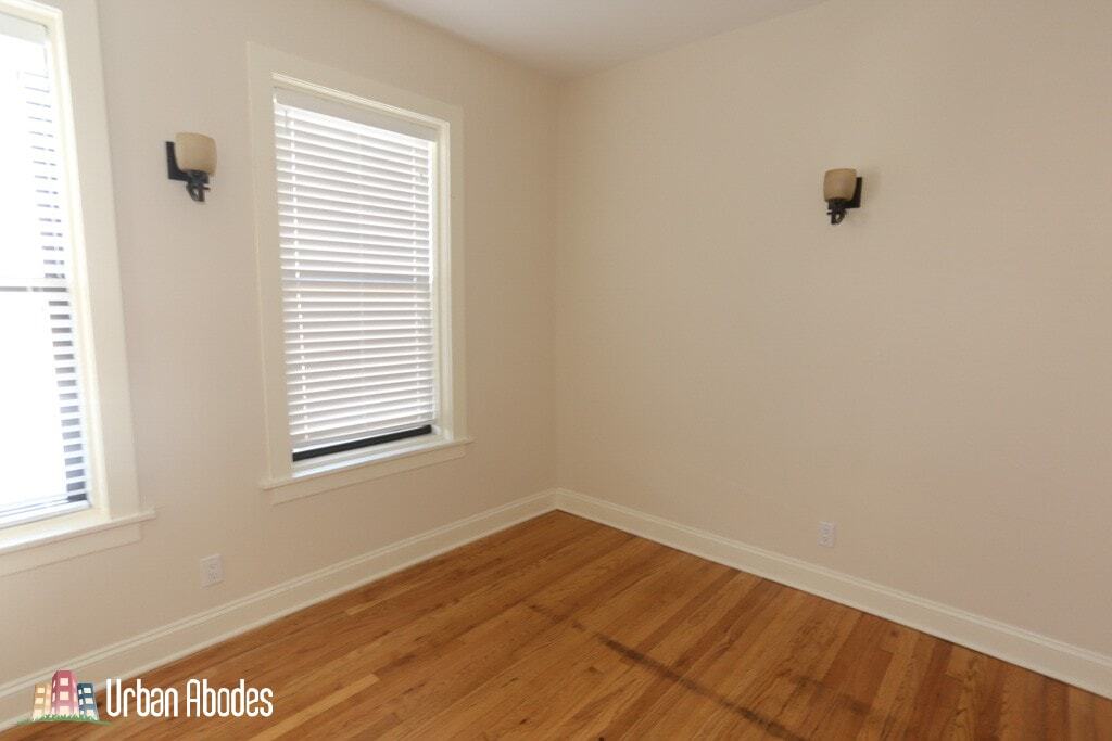 Building Photo - 4036 Ashland N Ave