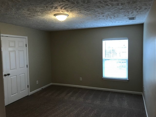 Building Photo - 1024 Longhunter Chase Drive