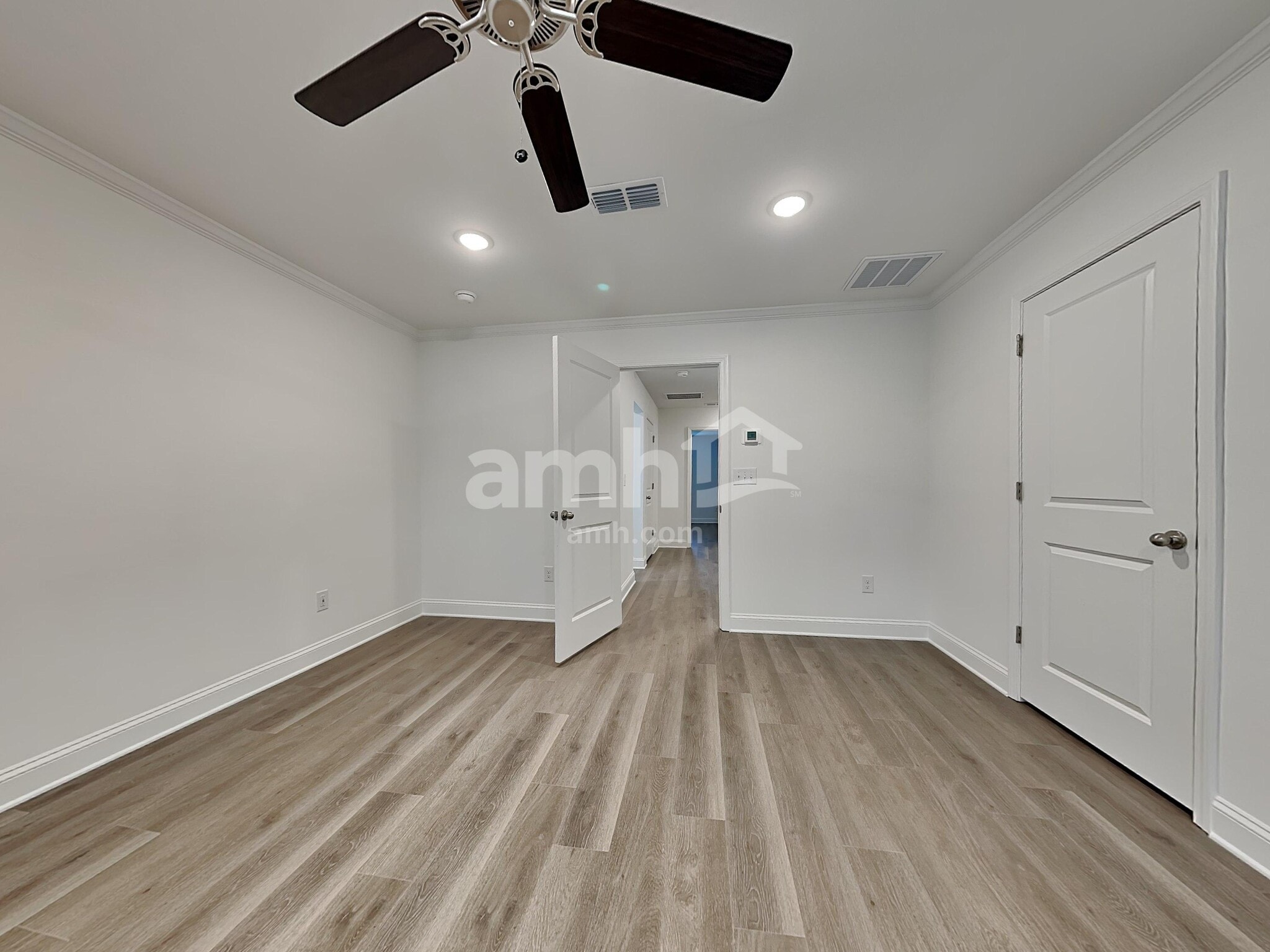 Building Photo - 1155 Livengood Wy