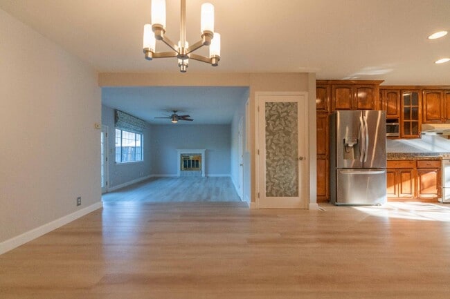 Building Photo - 6596 Almaden Rd