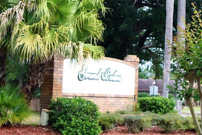 Building Photo - 8829 Coral Palms Ct