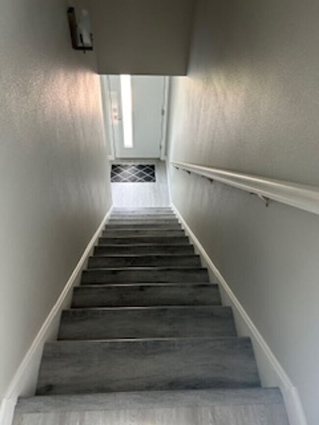 Building Photo - 2 bedroom / 2.5 bath new construction available now!