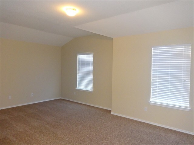 Building Photo - 23007 Airedale Ln