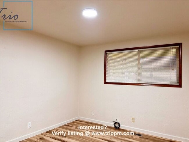 Building Photo - 1029 C St