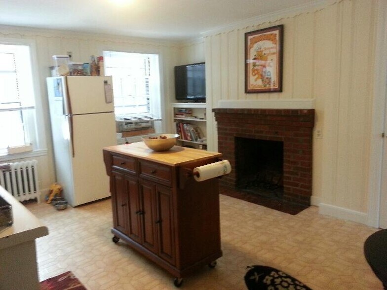 Building Photo - 16 Pinckney St