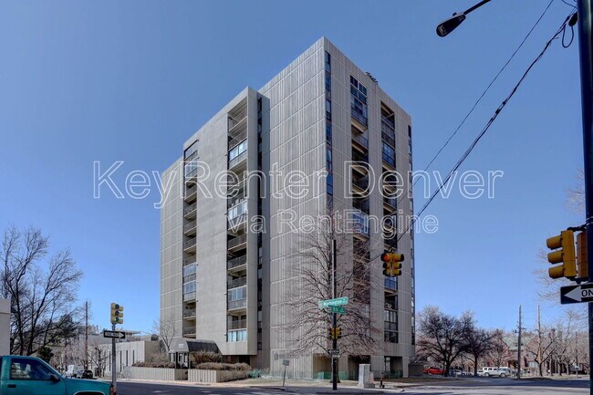 Primary Photo - 777 N Washington St