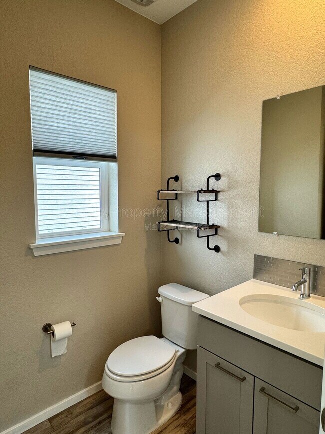 Building Photo - 1451 W 67th Ave