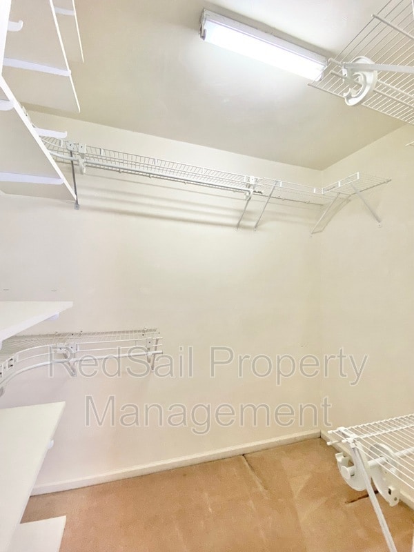 Building Photo - 102 Prescott Ct