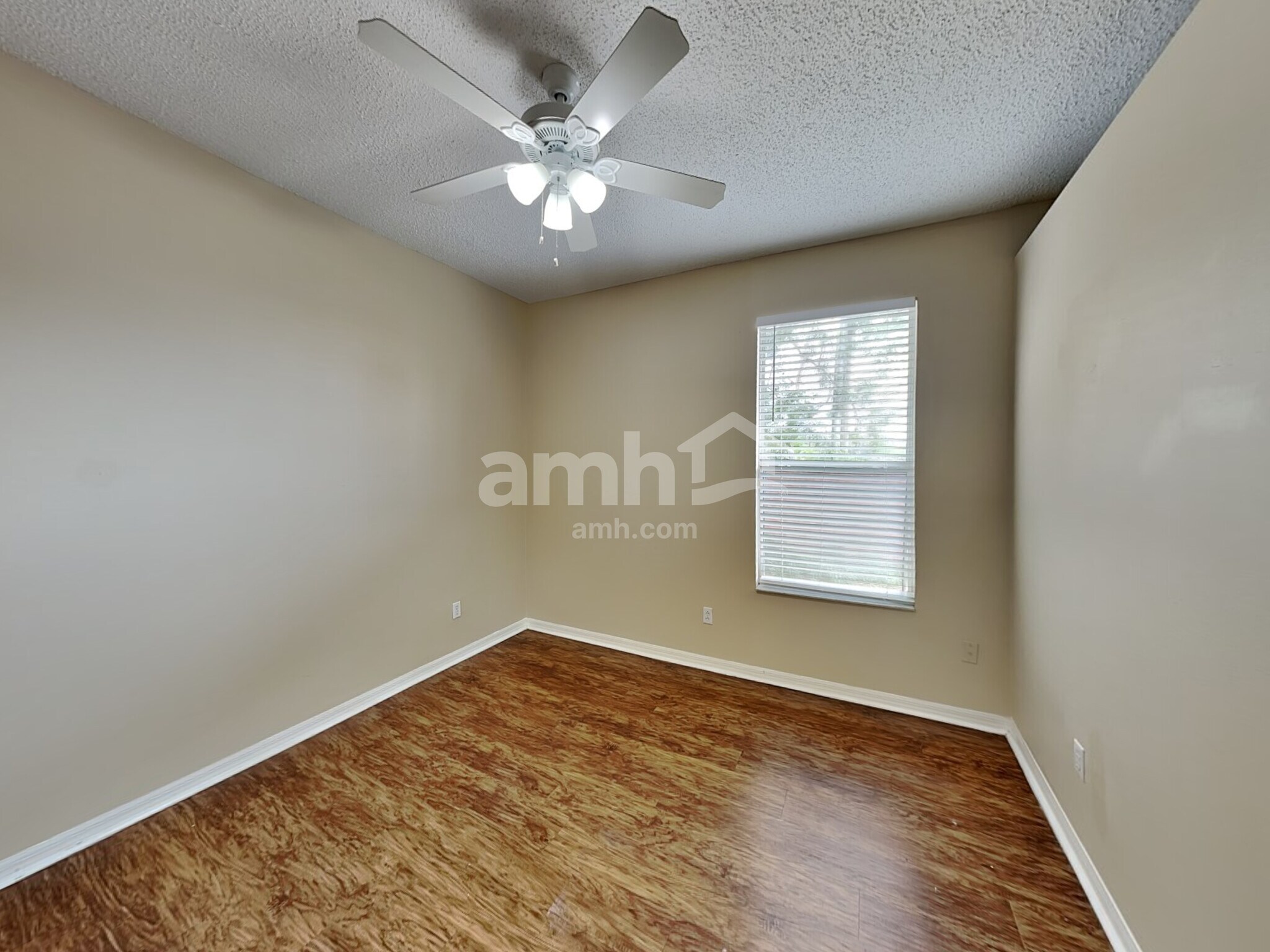 Building Photo - 13750 Old Dock Rd