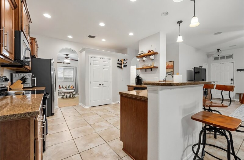 Building Photo - 2606 Las Brisas St