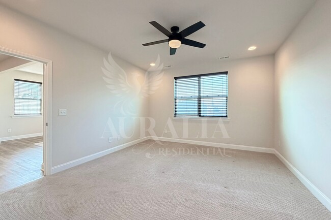 Building Photo - 219 Wood Orchid Ln