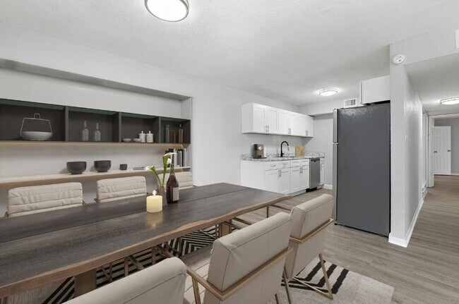 Building Photo - 5400-5600 E 84th Ter-11A