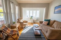 Building Photo - 715 Union Ave SE