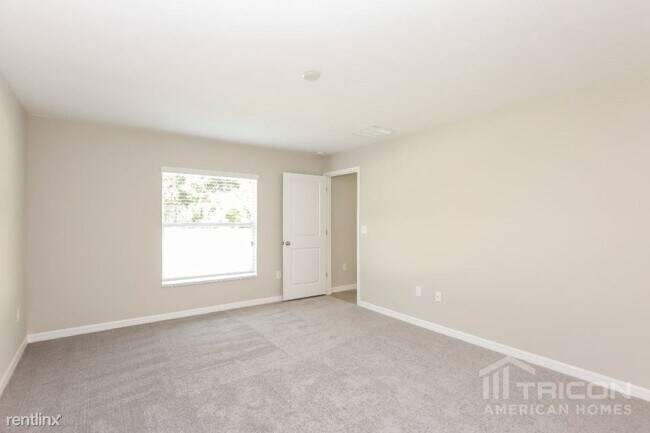 Building Photo - 1744 Broad Winged Hawk Dr