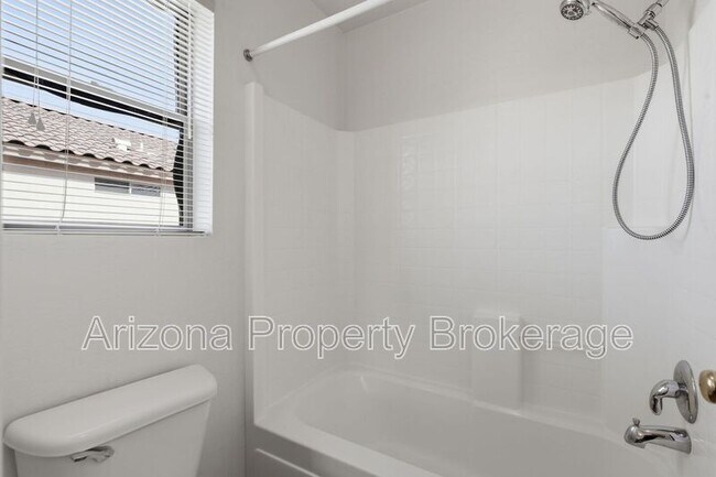 Building Photo - 14823 W Redfield Rd
