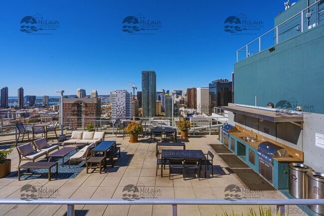 Building Photo - 1080 Park Blvd
