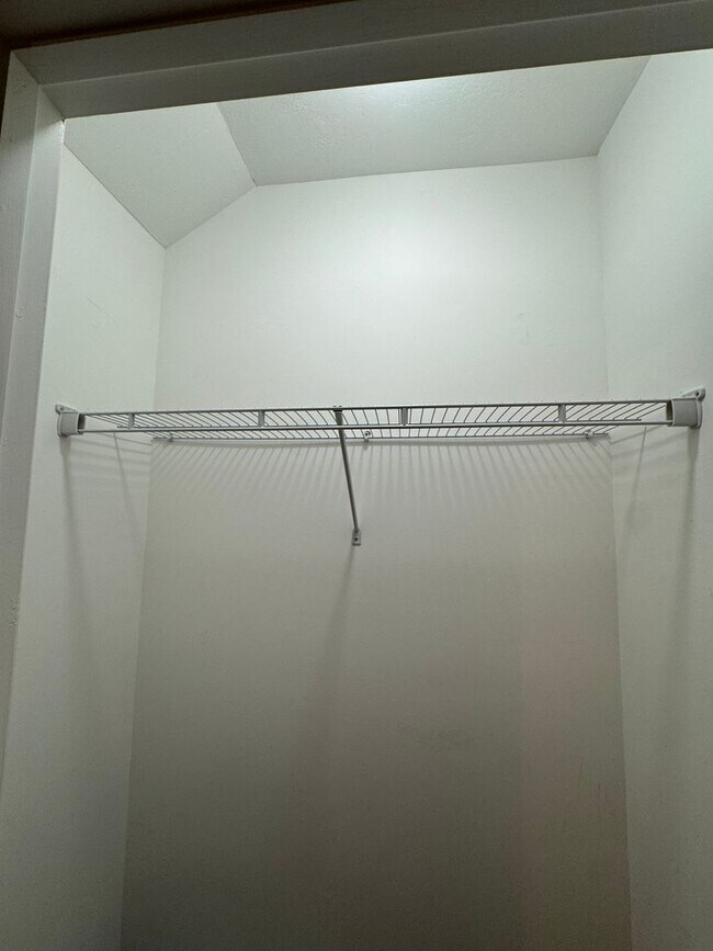 Building Photo - Beautifully Renovated 3BR Row Home in Deutschtown – Spacious, Modern & Incredible Location