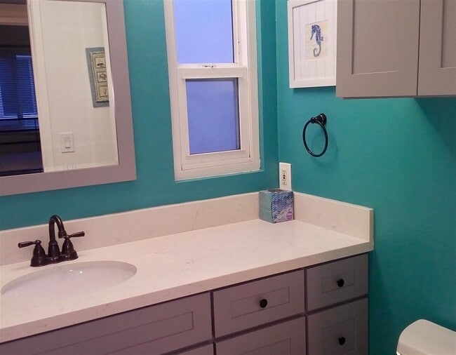 Building Photo - 124 34th St