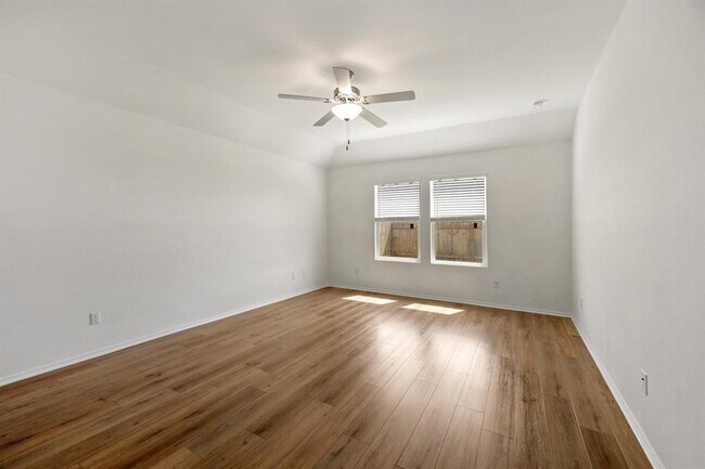 Building Photo - 113 Golden Grove Pkwy