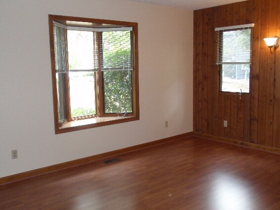 Building Photo - 10 Josie Ln