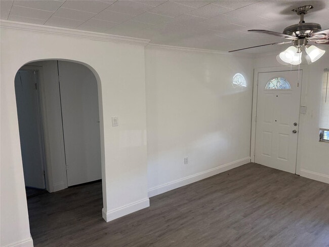 Building Photo - 703 N 17th St