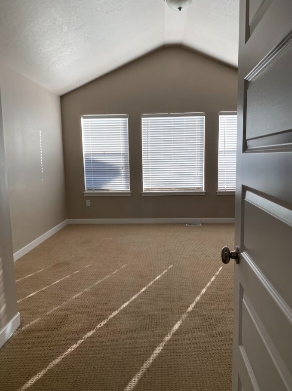 Building Photo - Mandrake Townhome