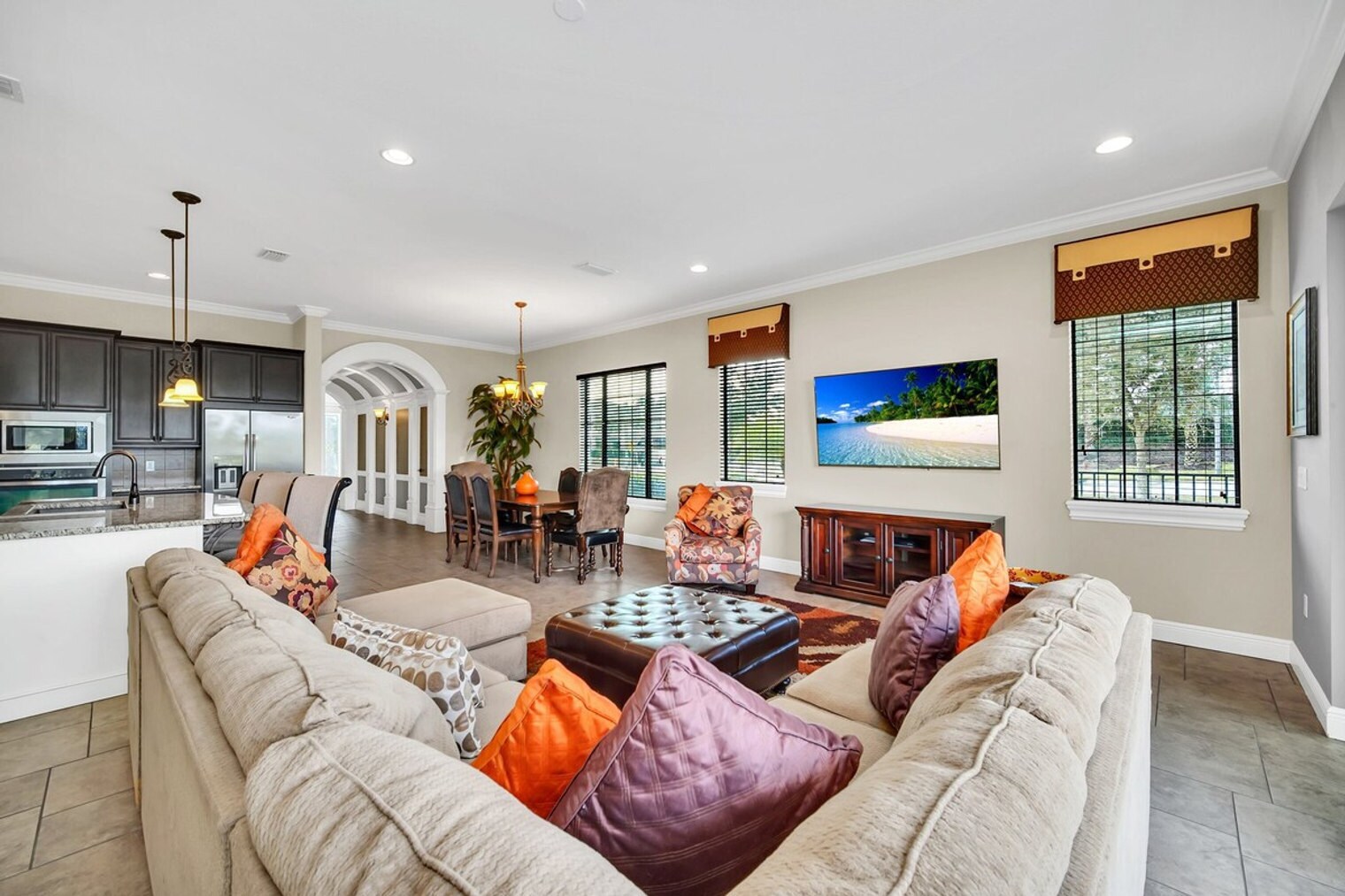 Building Photo - 970 Golden Bear Dr