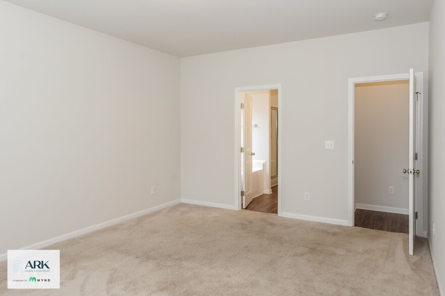 Building Photo - 12847 Tallulah Dr