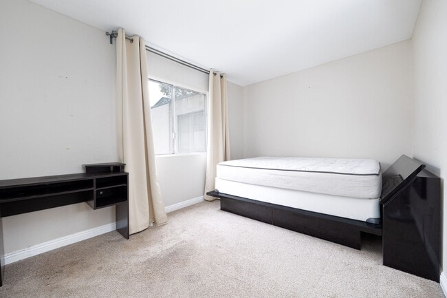 Building Photo - 2 Bedroom Home in Pepperwood Meadows!