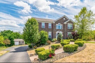 Building Photo - Beautiful 4 Bedroom Home in Economy!!
