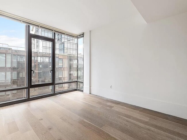 Building Photo - 429 Kent Ave