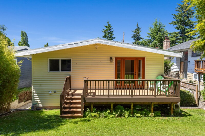 Building Photo - 9740 2nd Ave NW
