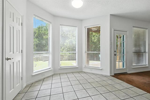 Building Photo - 1717 Newton Dr