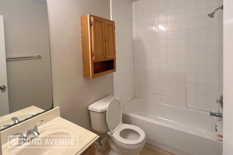 Building Photo - 4615 S Ridgewalk Dr
