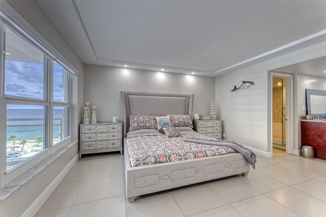 Building Photo - 3900 Galt Ocean Dr