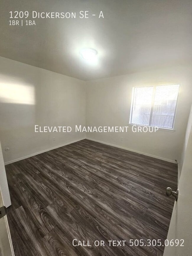 Building Photo - 1209 Dickerson Dr SE