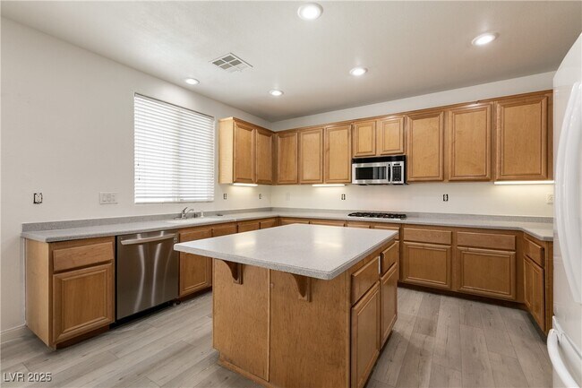Building Photo - 2128 Marsh Tern Ct