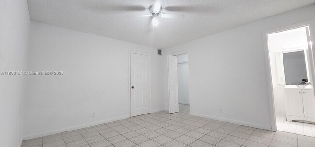 Building Photo - 95 NE 41st St