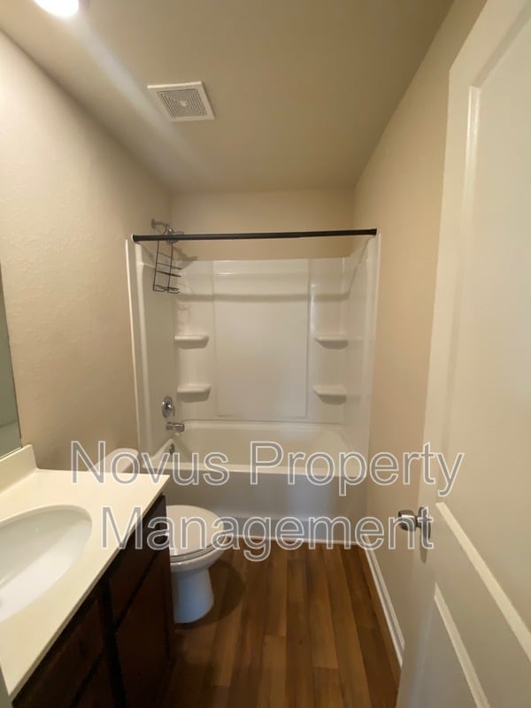 Building Photo - 347 Augusta Woods Dr